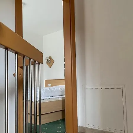 Heijerhof - 4 Ваграйн