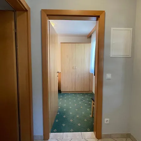 Heijerhof - 4 Ваграйн